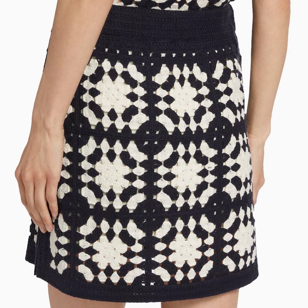 Chic Crochet Black and White Skirt - Picture 5 of 7